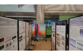 畢業專題成果發表會,於畢業季期間實體展示於生命科學大樓1樓大廳