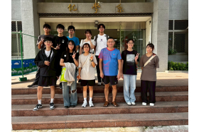 本次觀課採用分組討論及實際操作,帶領學生體驗於實驗室進行實驗的方式,並且實作後討論反思所學習到的內容。